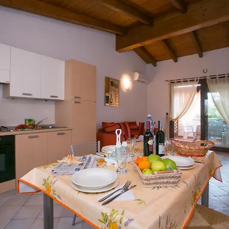 Διαμέρισμα Sleeps 4 Air Con T421652 *